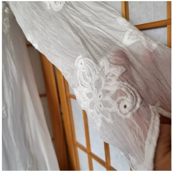 🌹ELENA BALDI made in Italy 100% silk, sz small, blouse scalloped sleeves, lined - Picture 3 of 10